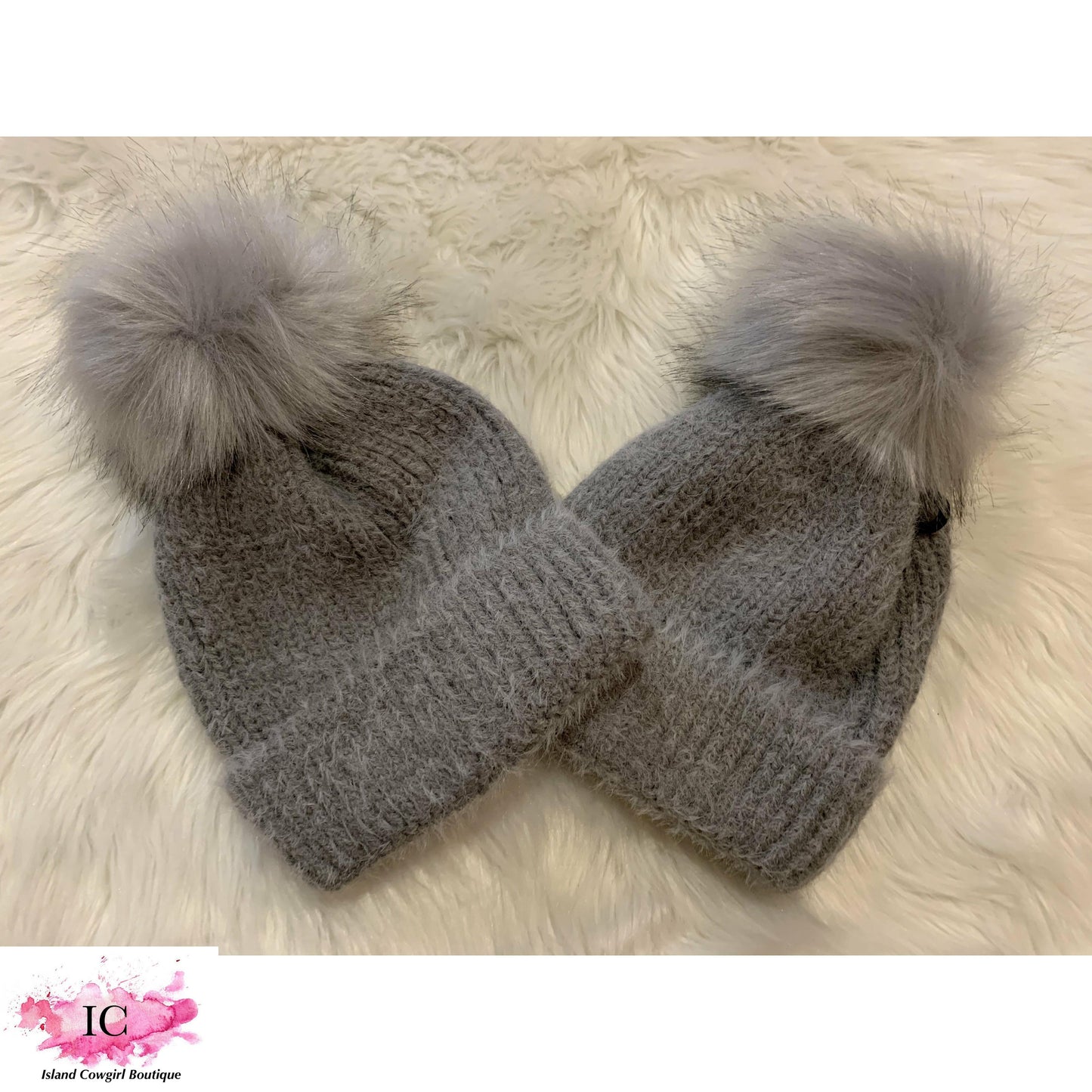 Beanie w Pom Pom - Island Cowgirl Boutique