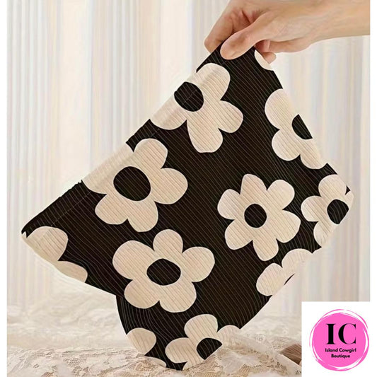 Black & White Floral Make Up Bag