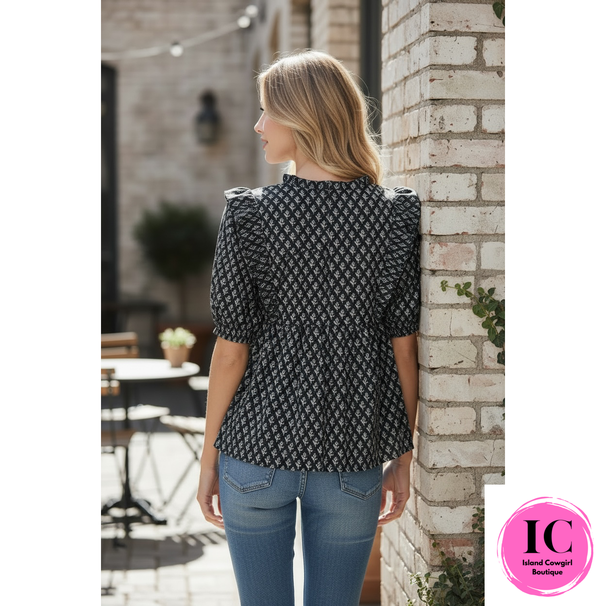 Can’t Miss This Black Abstract Blouse