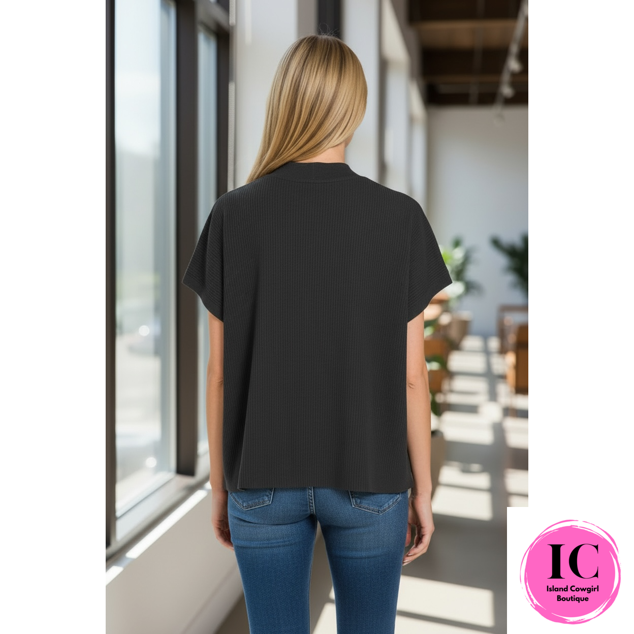 Mock Neck Short Sleeve Boxy Sweater/Black