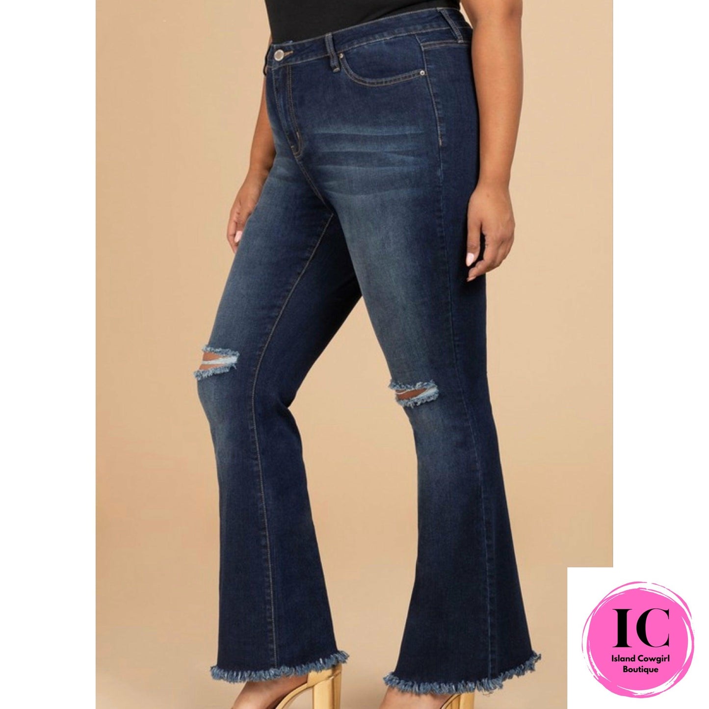 Curvy girl jeans. plus size trendy jeans. YMI women's plus size jeans